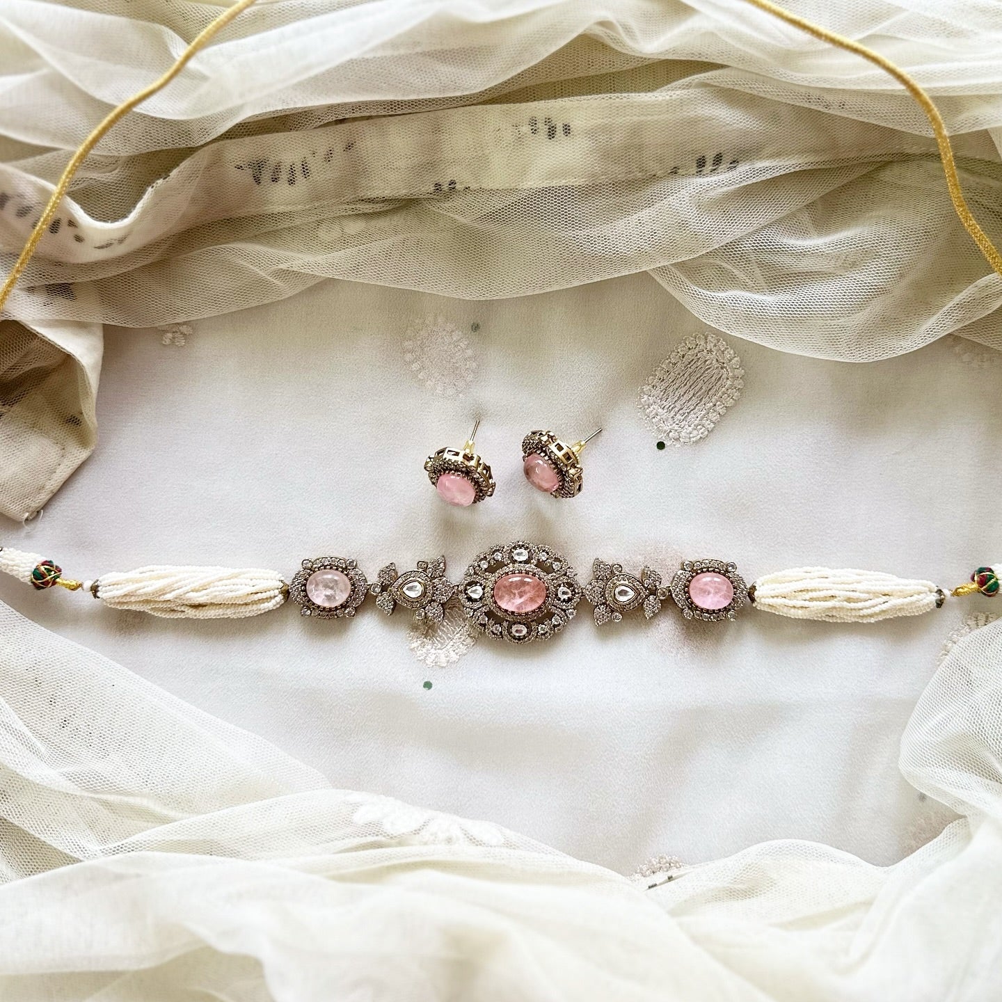 Victorian Oval flower choker set - Pink