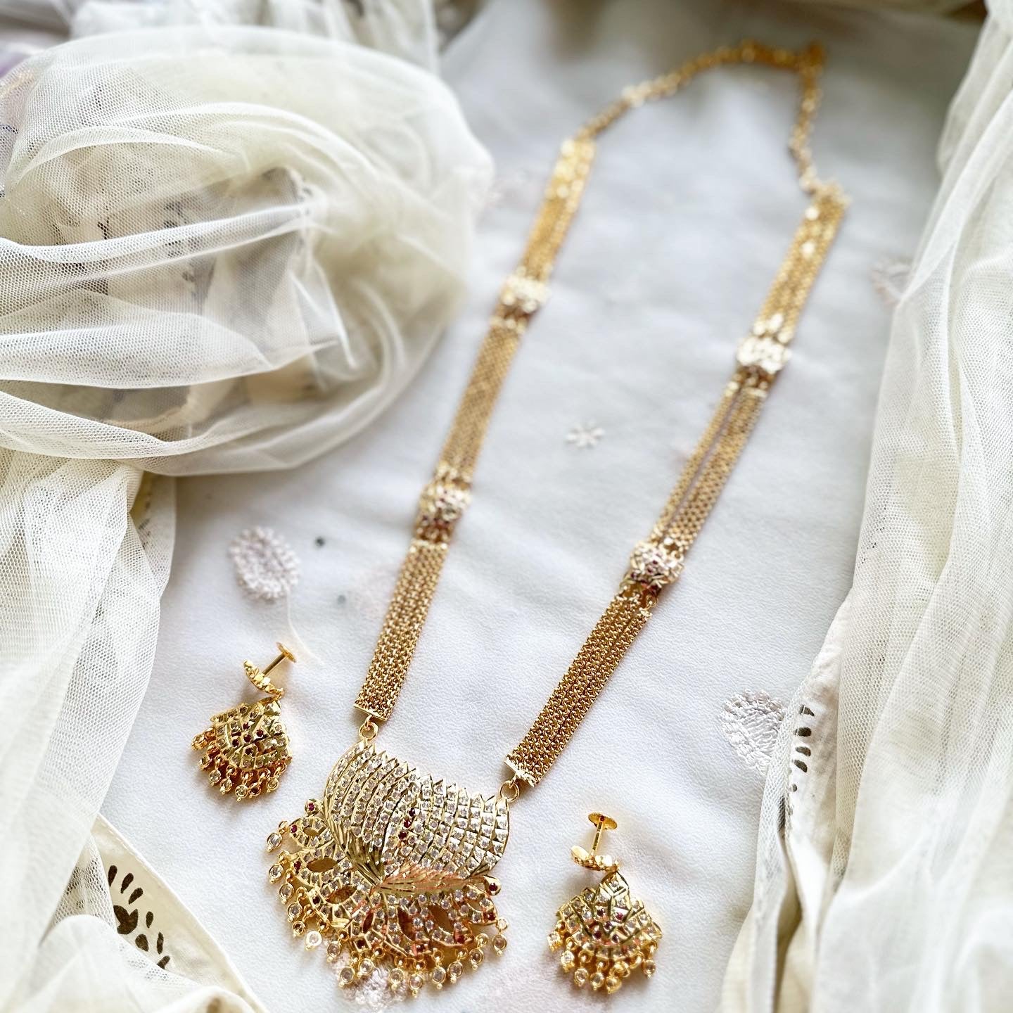 Traditional impon Lotus Saradu long haaram set - Full Ruby