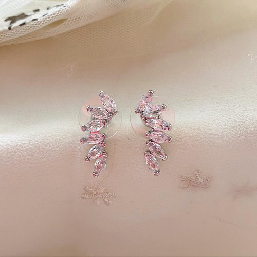 Zirconia frill shrill earrings