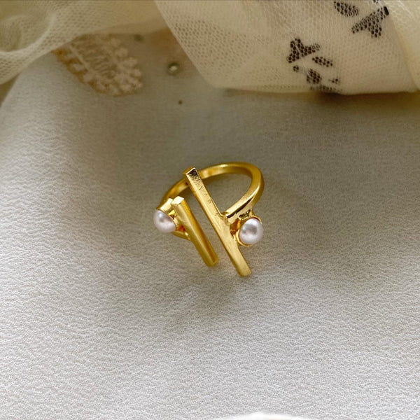 Gates of Pearl finger Ring - Size adjustable - Adorna