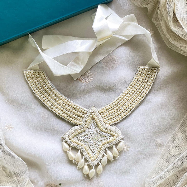 White Beaded fabric necklace - Adorna