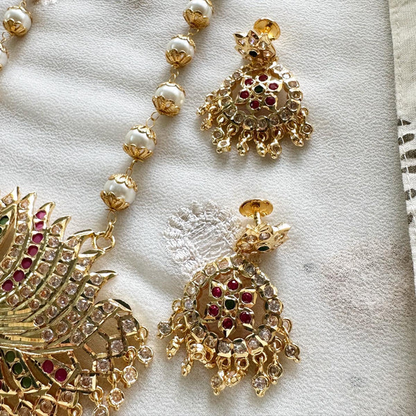 Traditional Lotus pendant pearl mala set