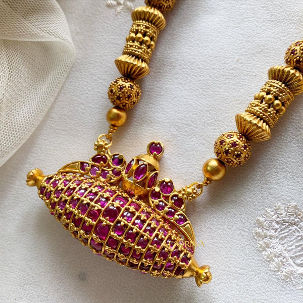 Matte kemp beaded pendant mala set