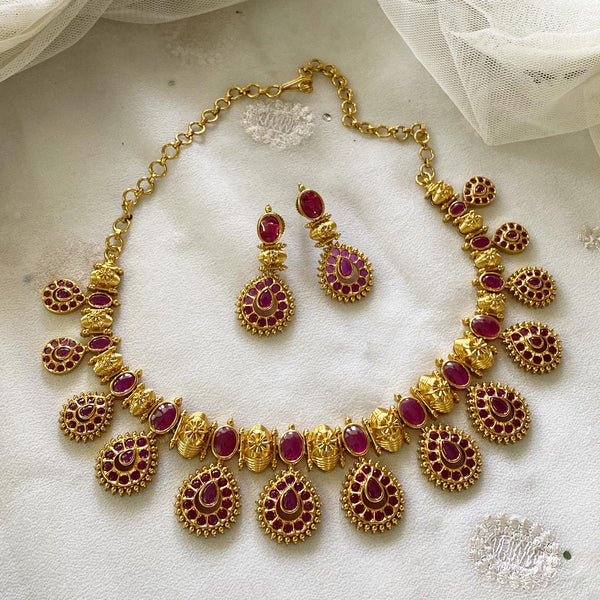 Antique matte Tear drop Shanti neckset - Full Ruby