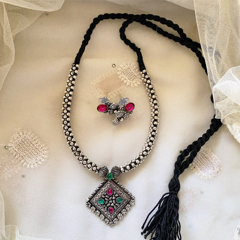 Kolhapuri thushi Diamond set