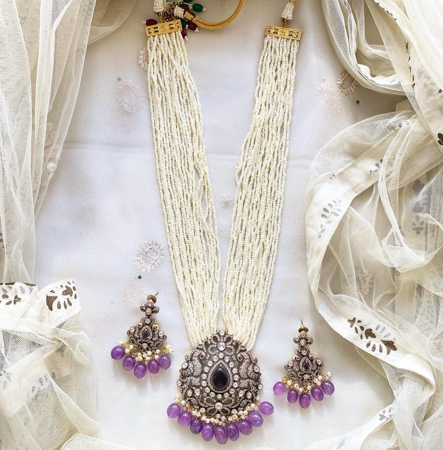 Victorian Pendant Pearl haar long haaram set - Purple